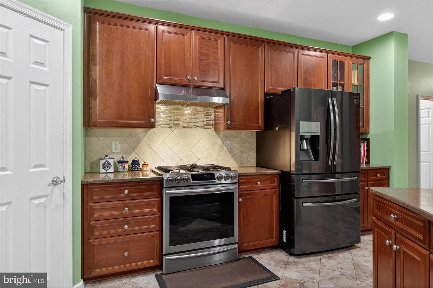 16 Foxwood Boulevard photo 14