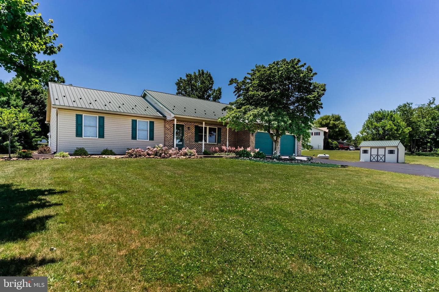 65 Walnut Dale Road photo 3
