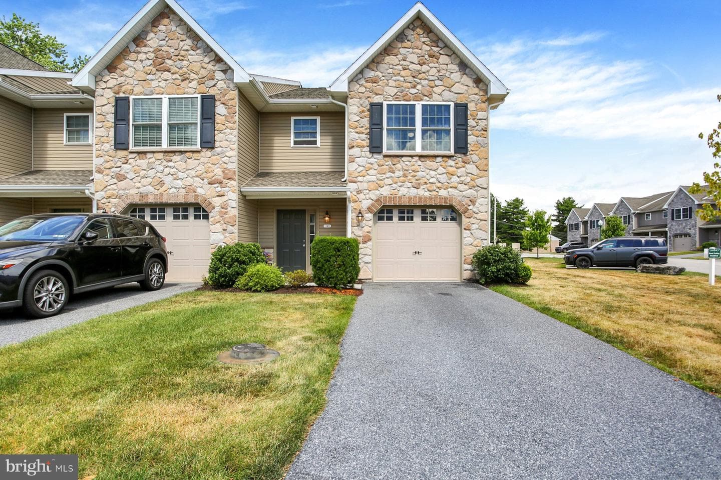 349 Melbourne Lane, Mechanicsburg