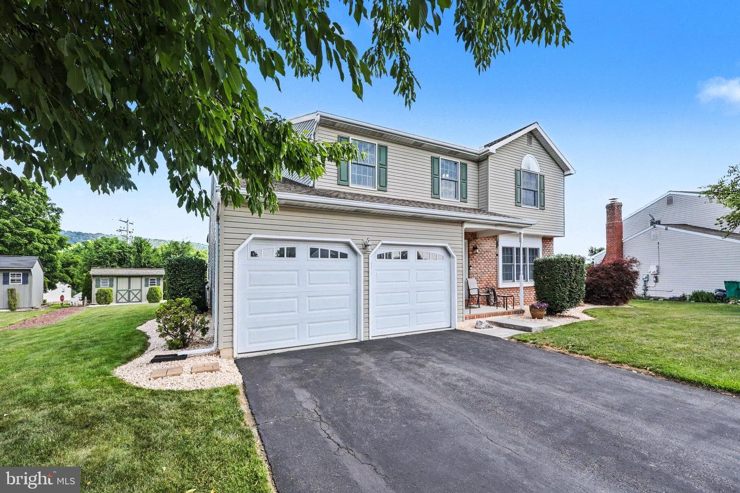 9 Blue Spruce Drive, Enola