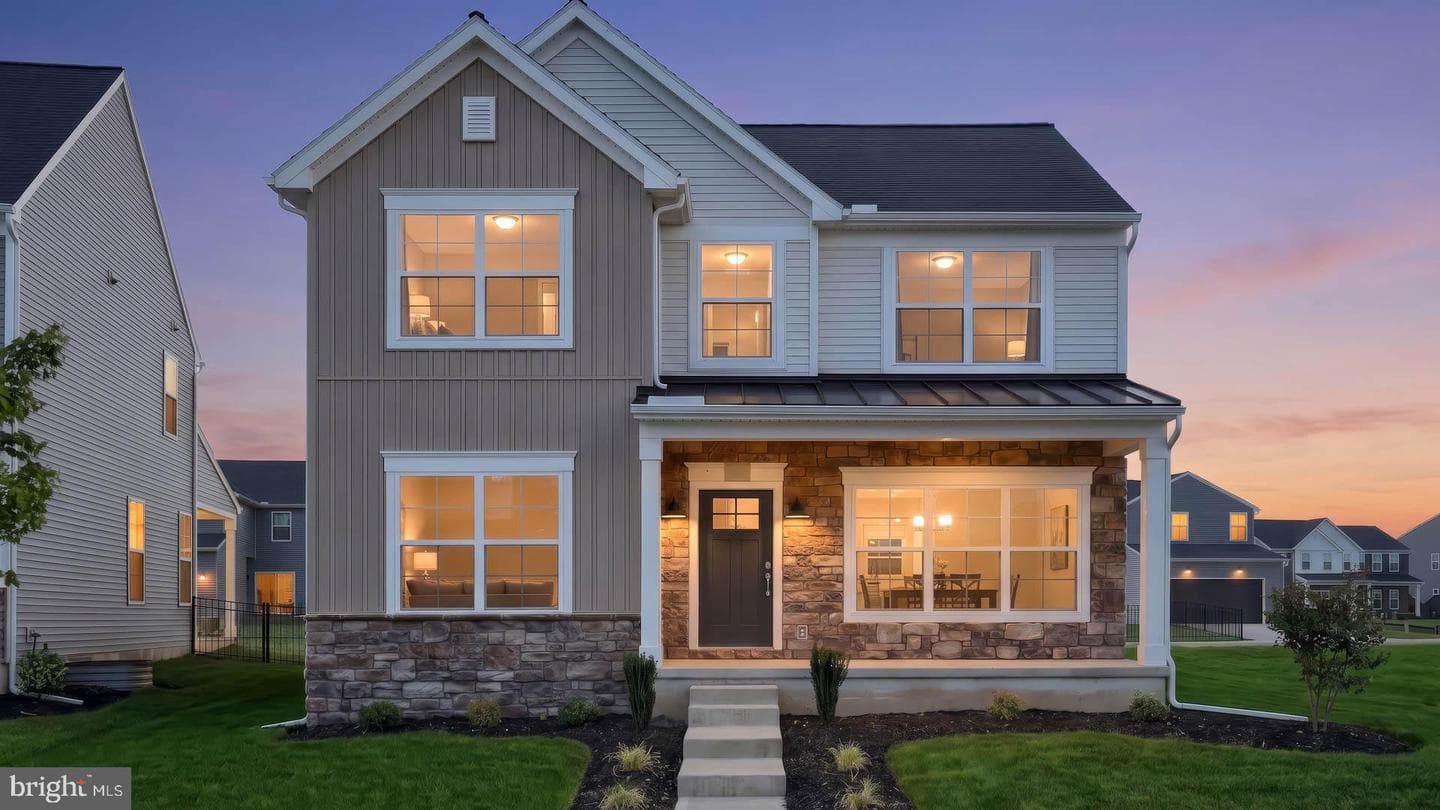 519 Charleston Drive, Mechanicsburg