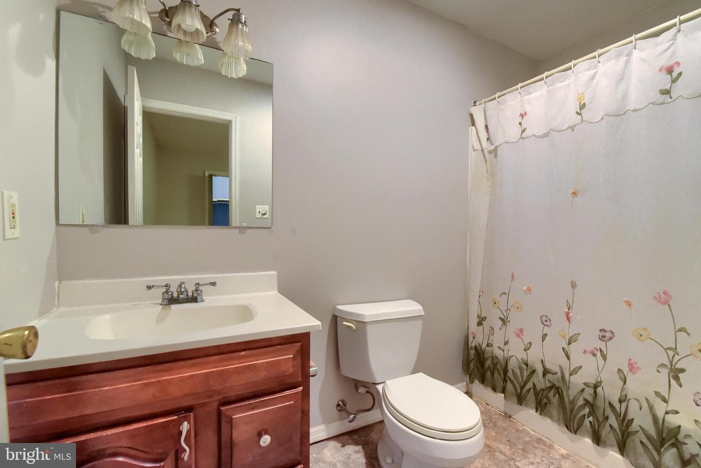50 Drexel Place photo 17