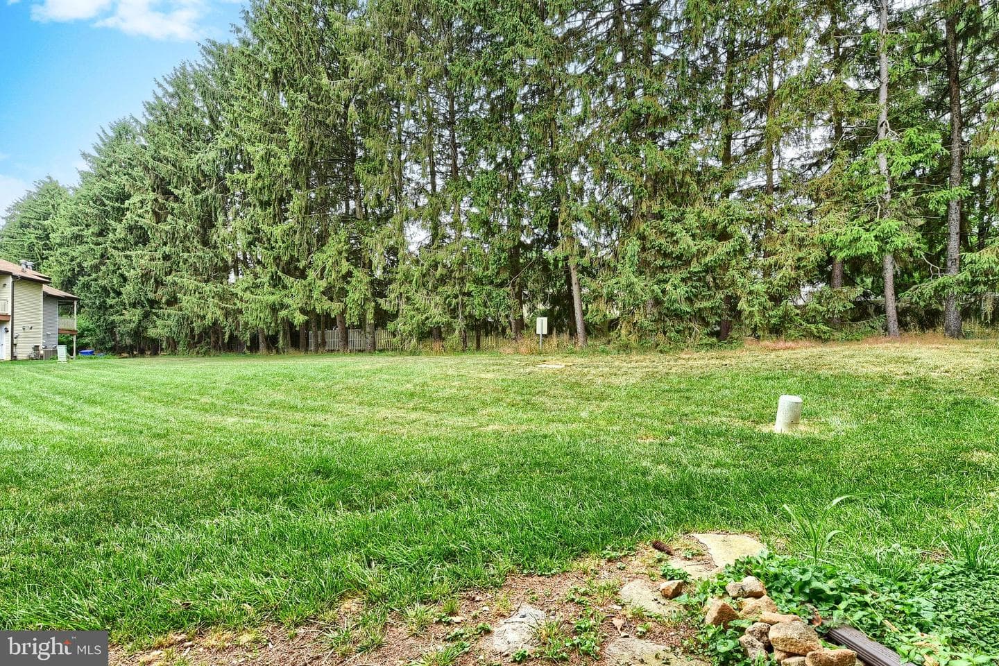 50 Drexel Place photo 26