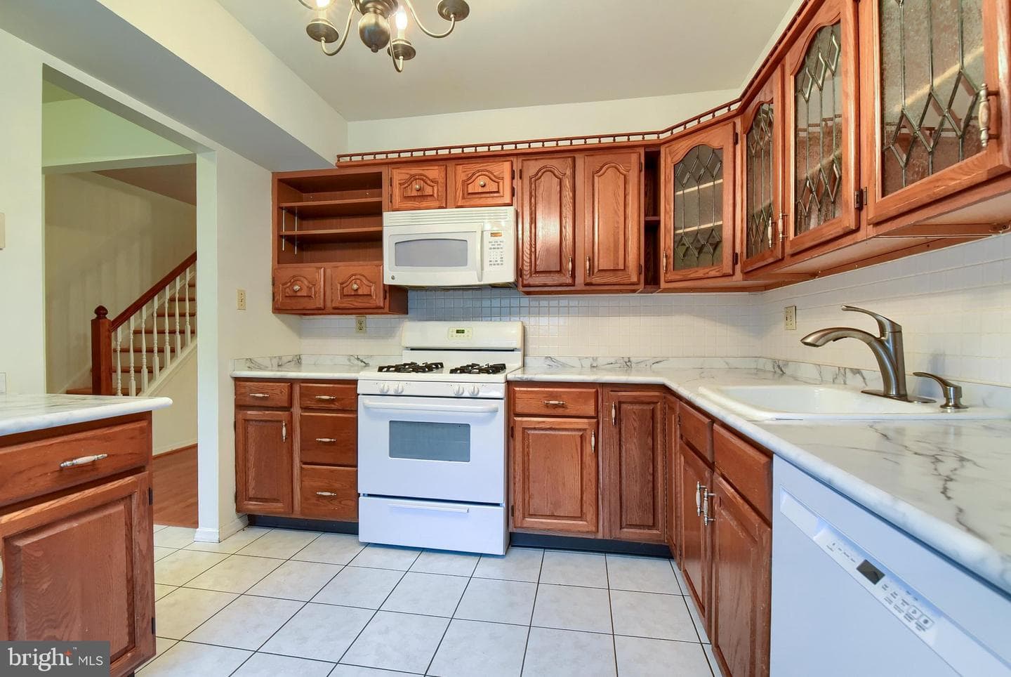 50 Drexel Place photo 9