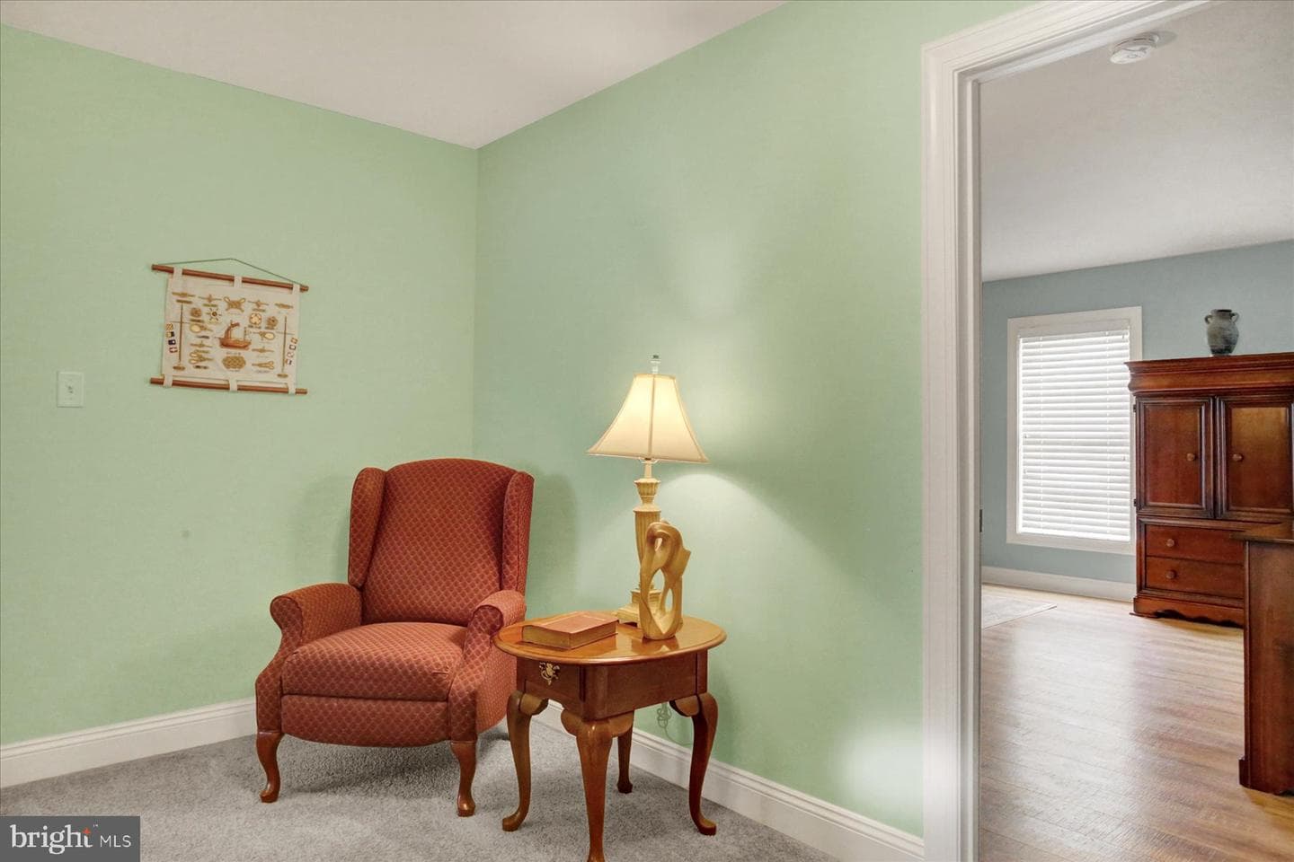 3 Jamestown Square photo 15