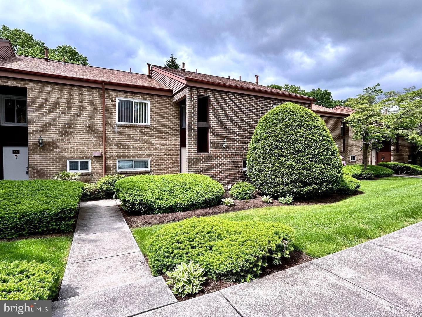 15 Campbell Place photo 1