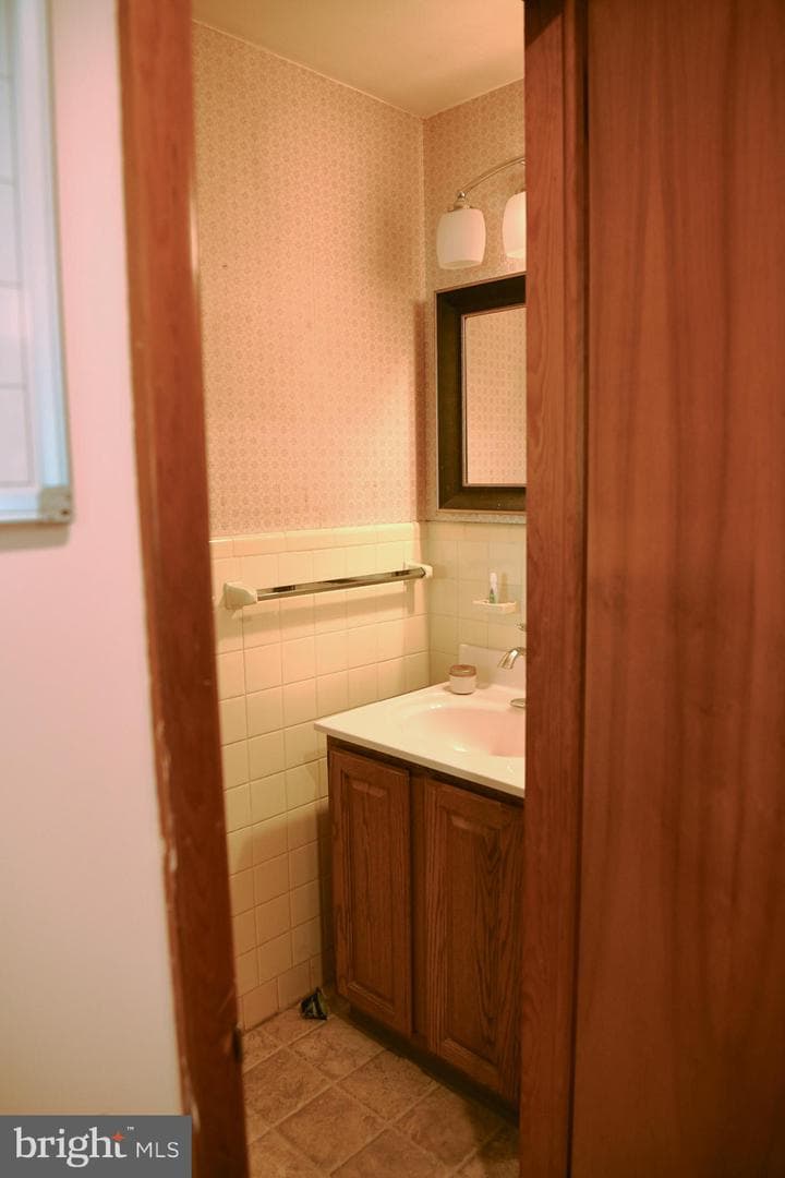 4303 Park Street photo 9