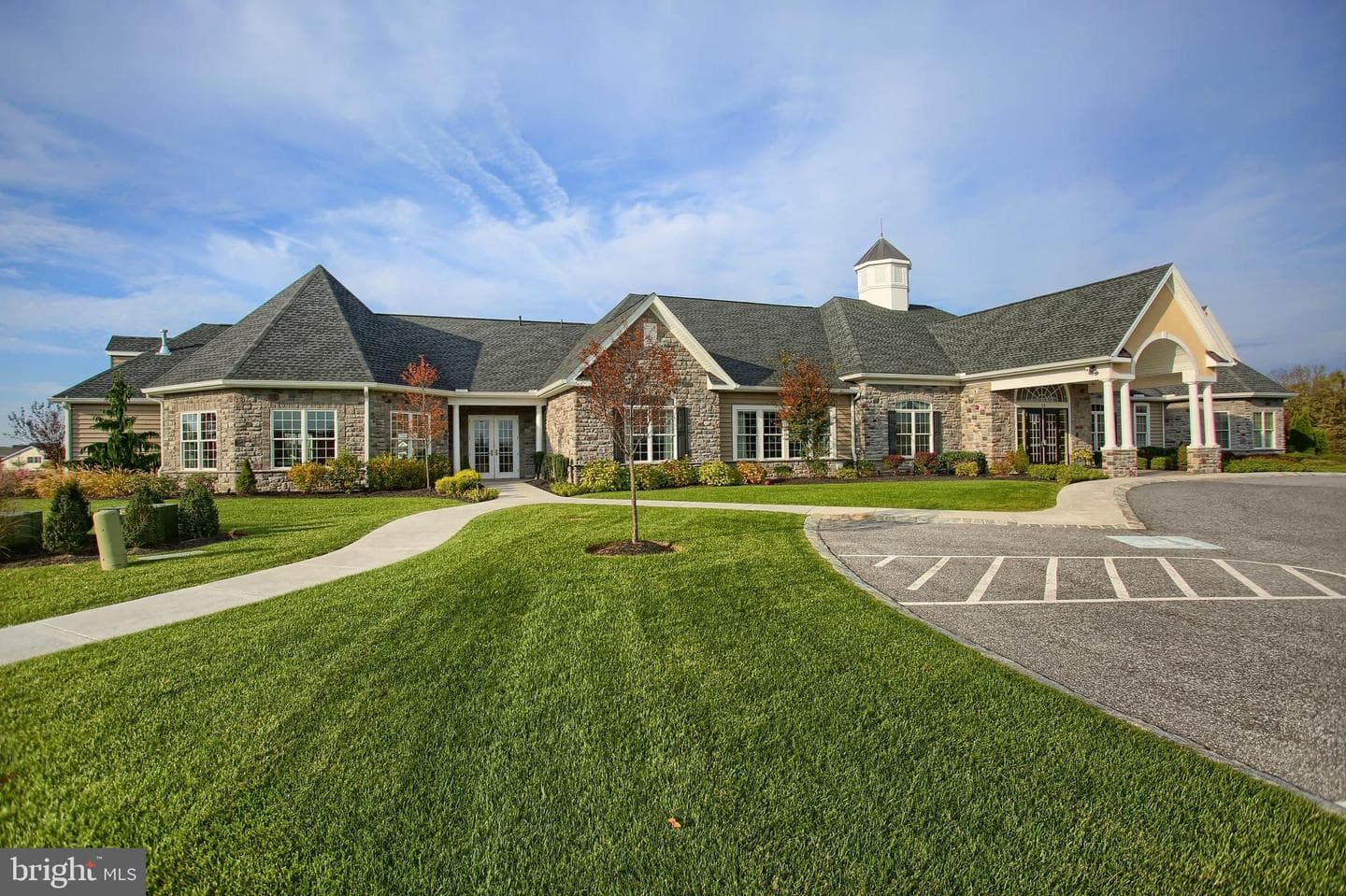221 Loyal Drive photo 34