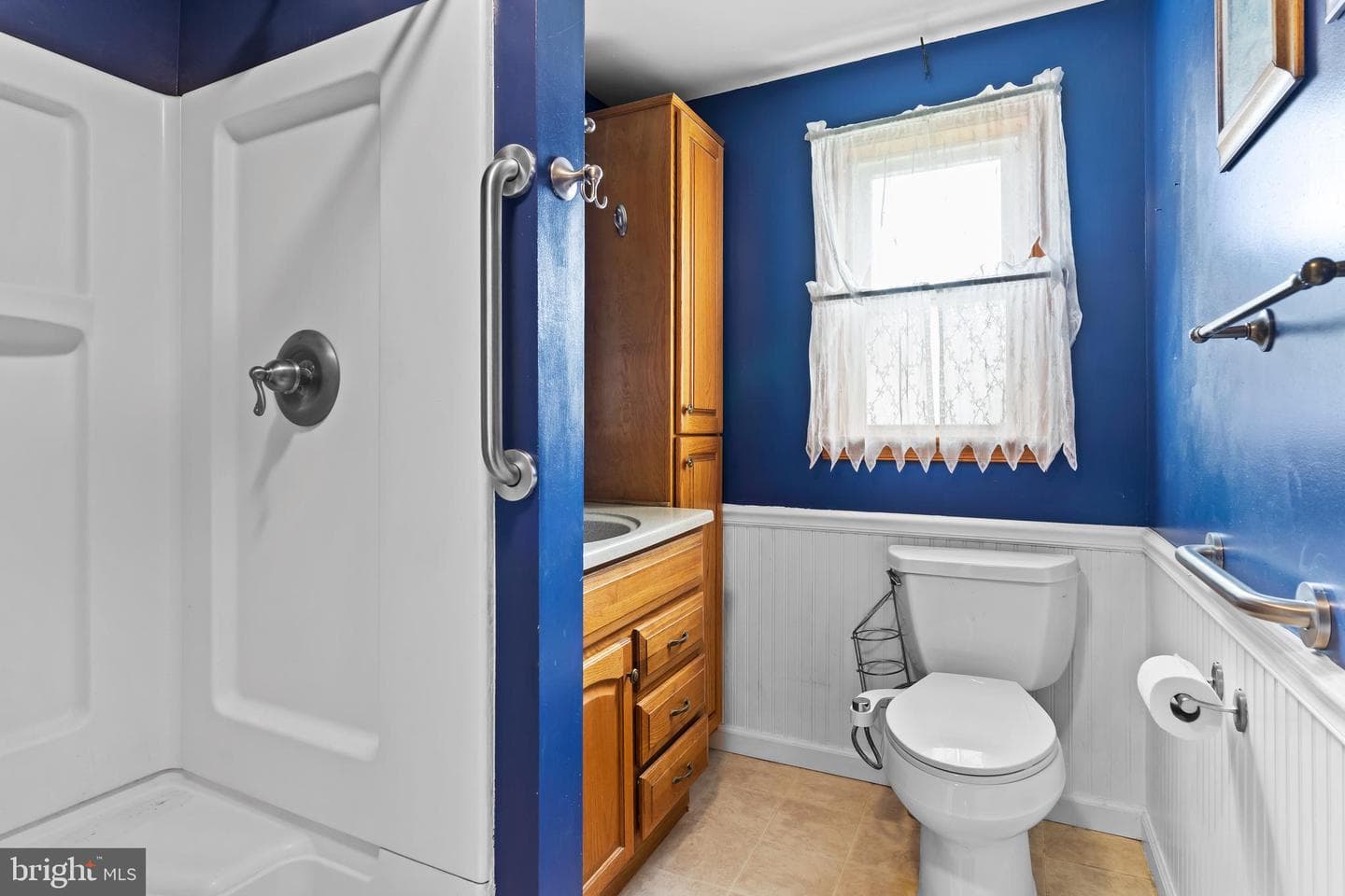 1883 George Avenue photo 5