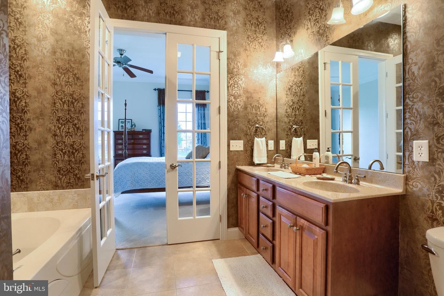 425 Carmella Dr photo 32