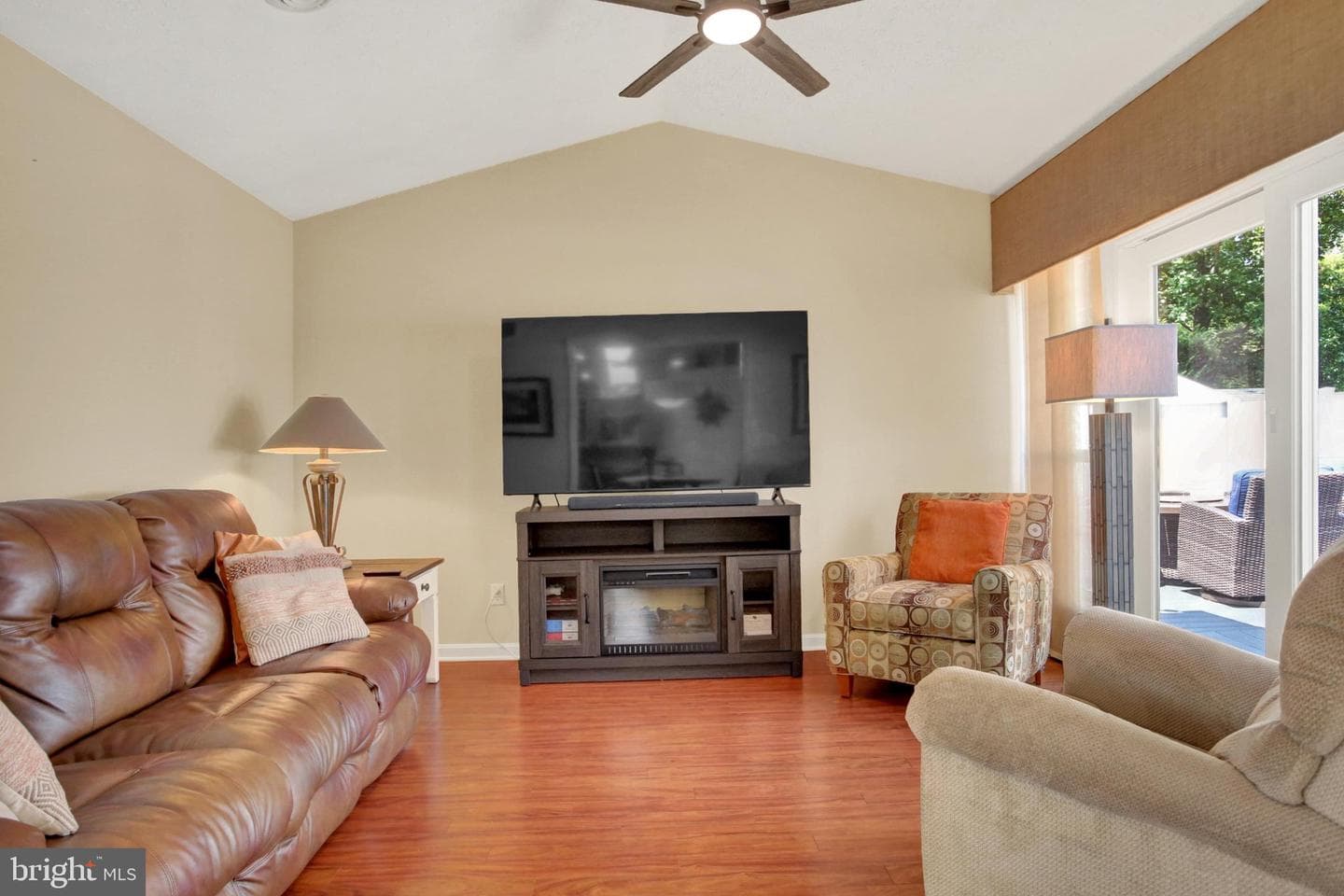 63 Greenspring Drive photo 11