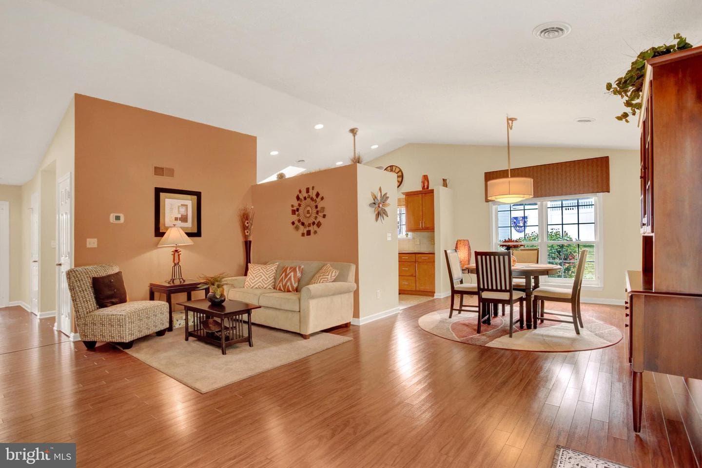 63 Greenspring Drive photo 14