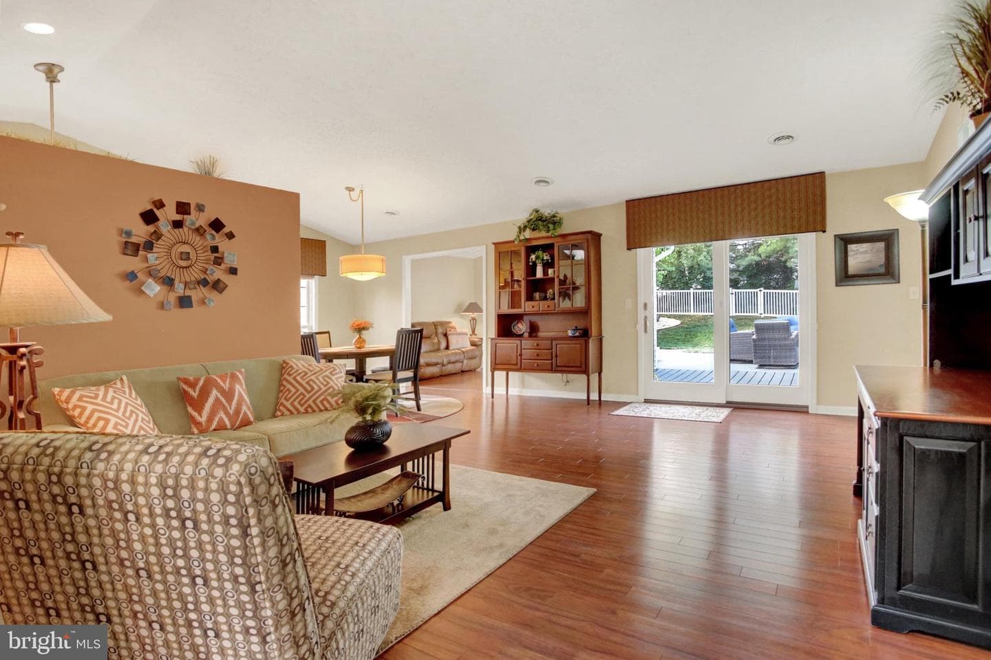 63 Greenspring Drive photo 16