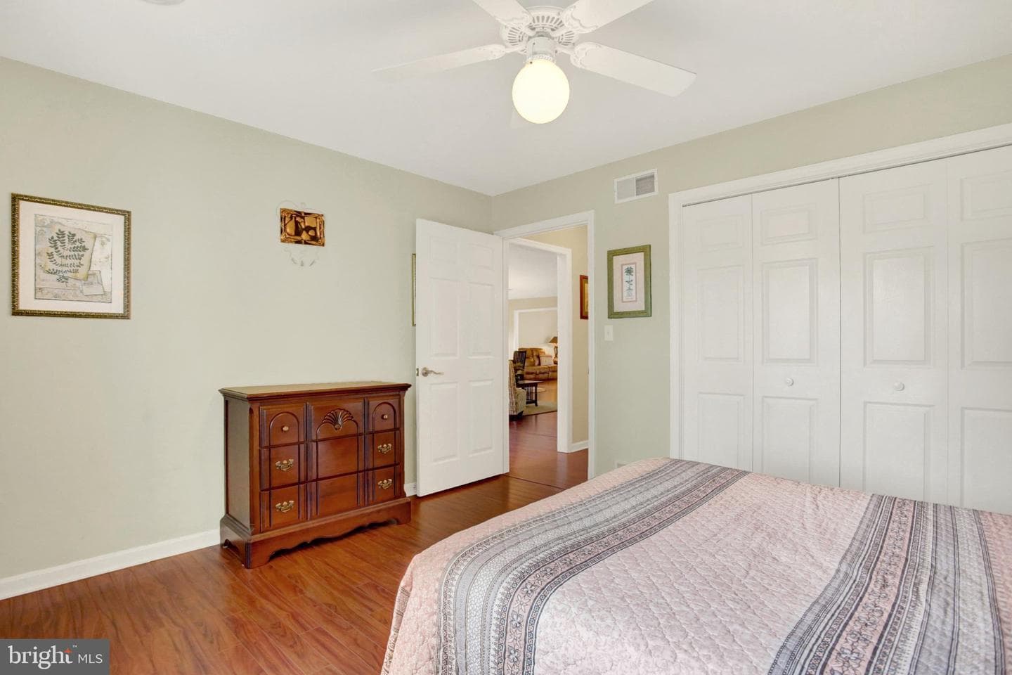 63 Greenspring Drive photo 20