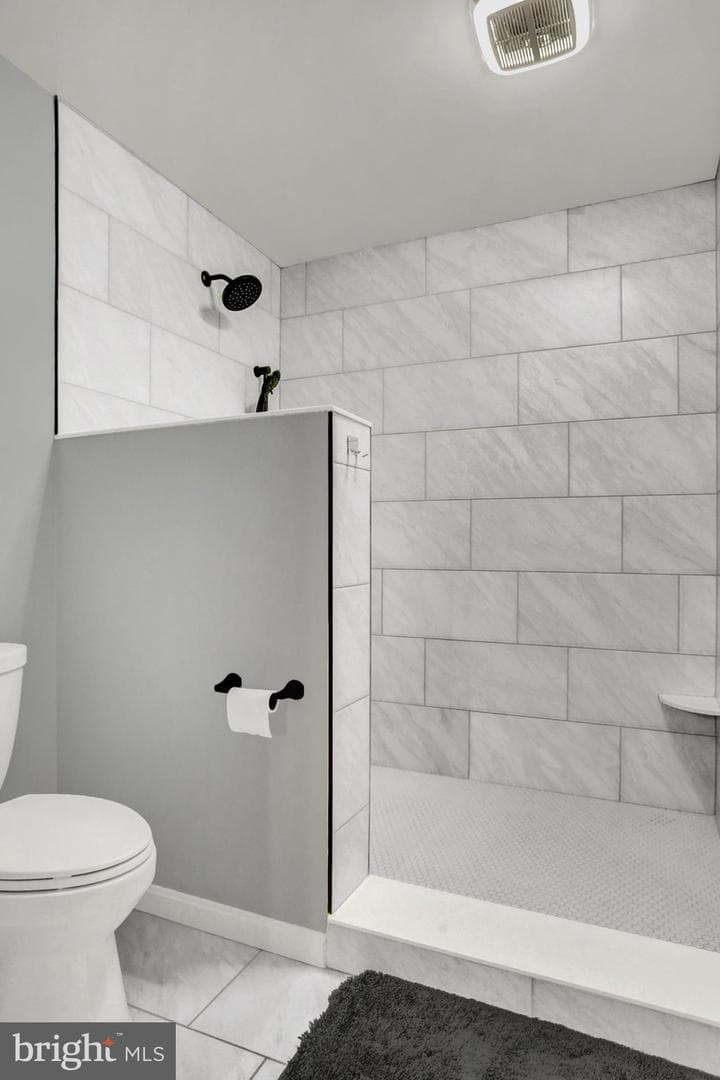 63 Greenspring Drive photo 27