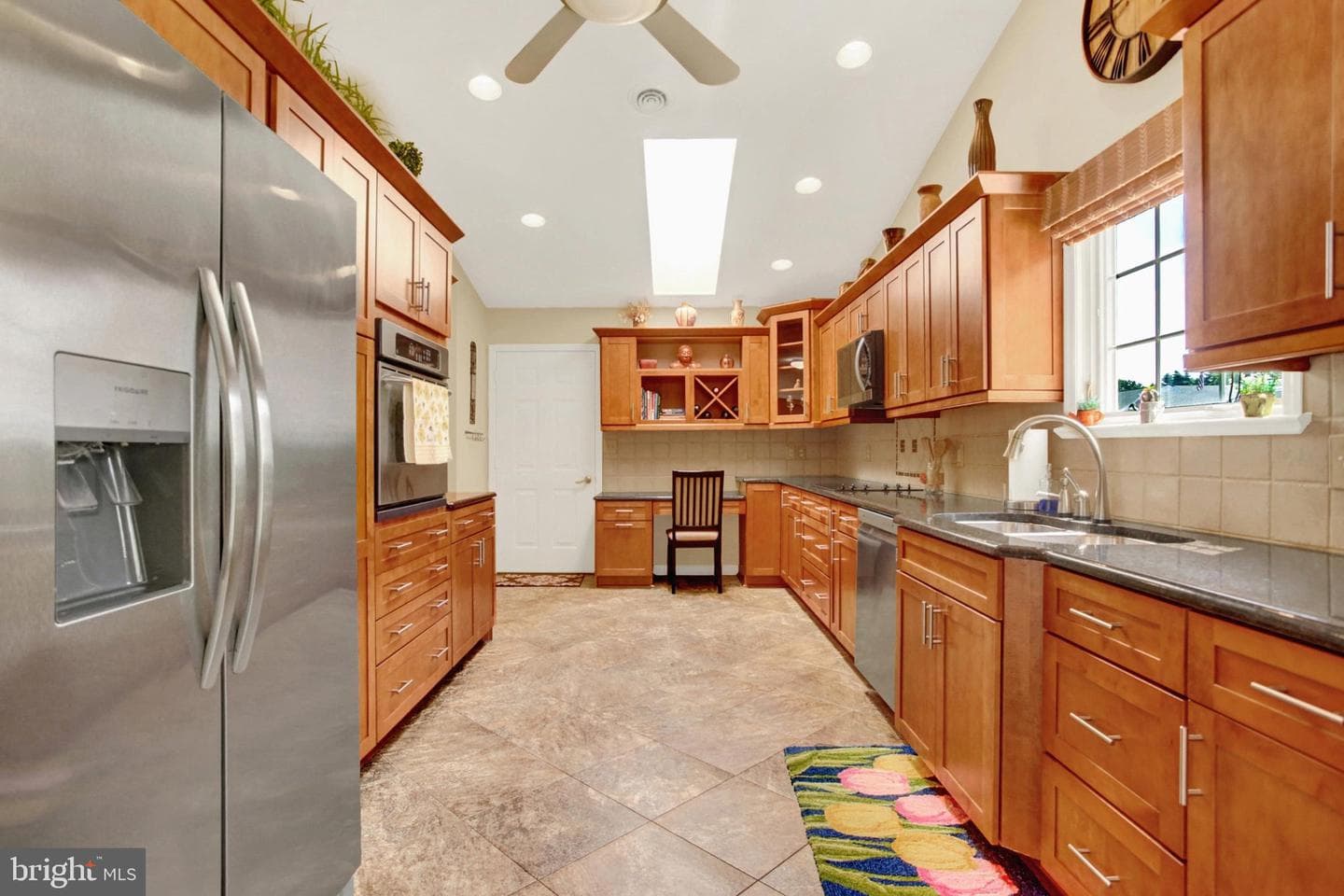 63 Greenspring Drive photo 4