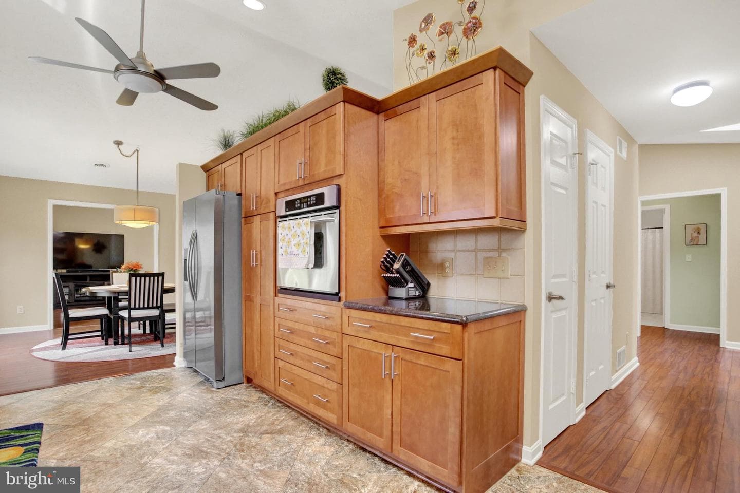 63 Greenspring Drive photo 7