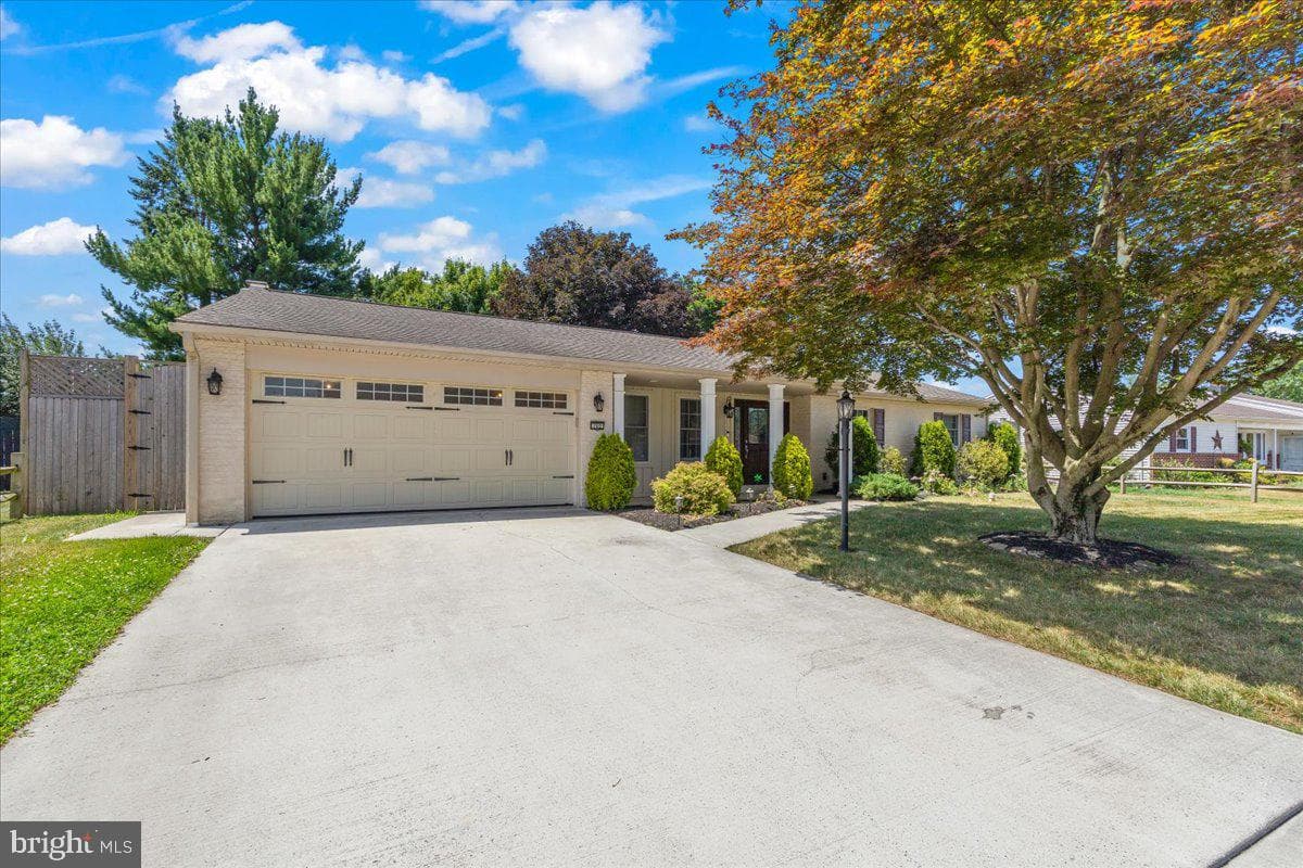 702 Robert Street, Mechanicsburg