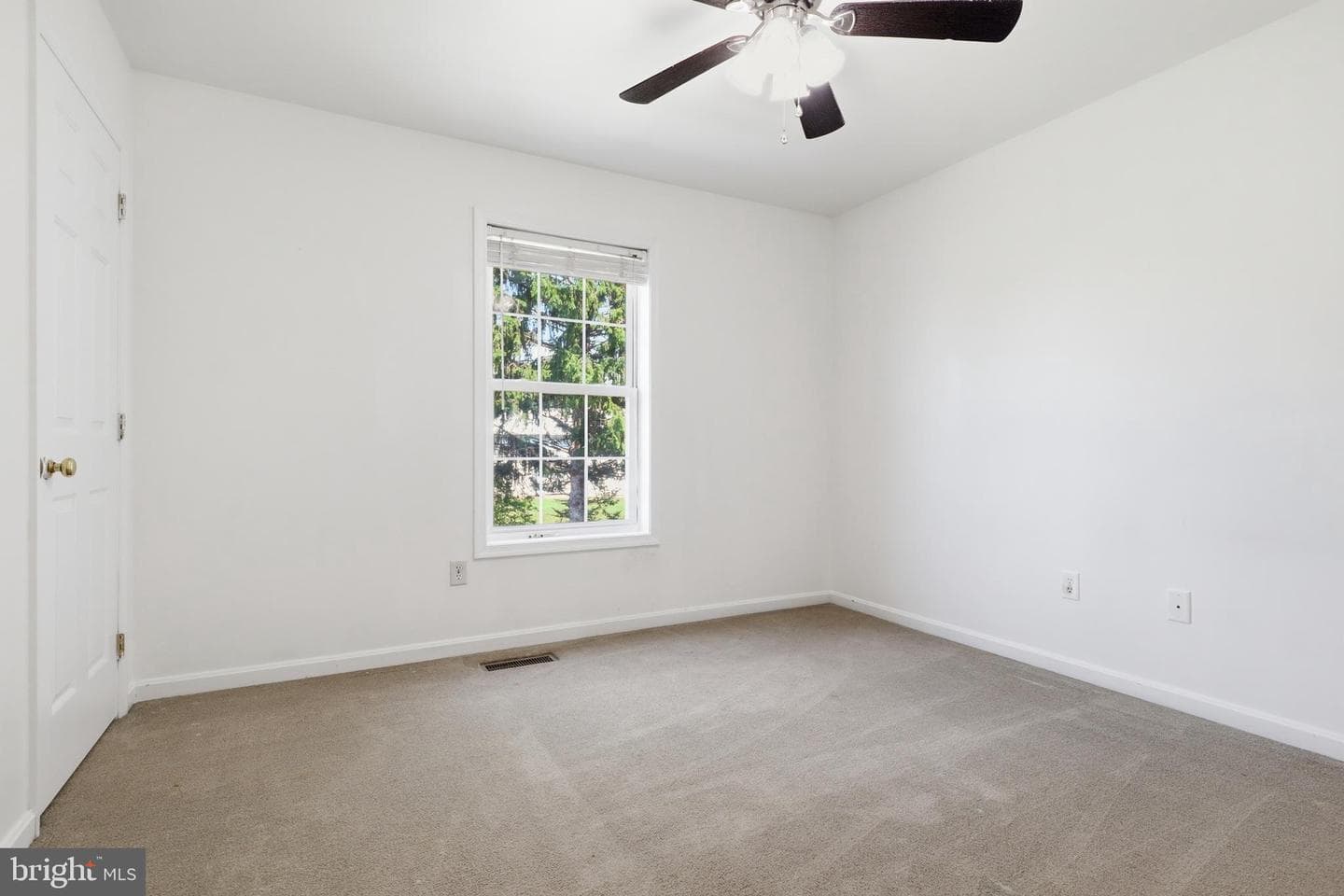 2 Forgedale Dr photo 27