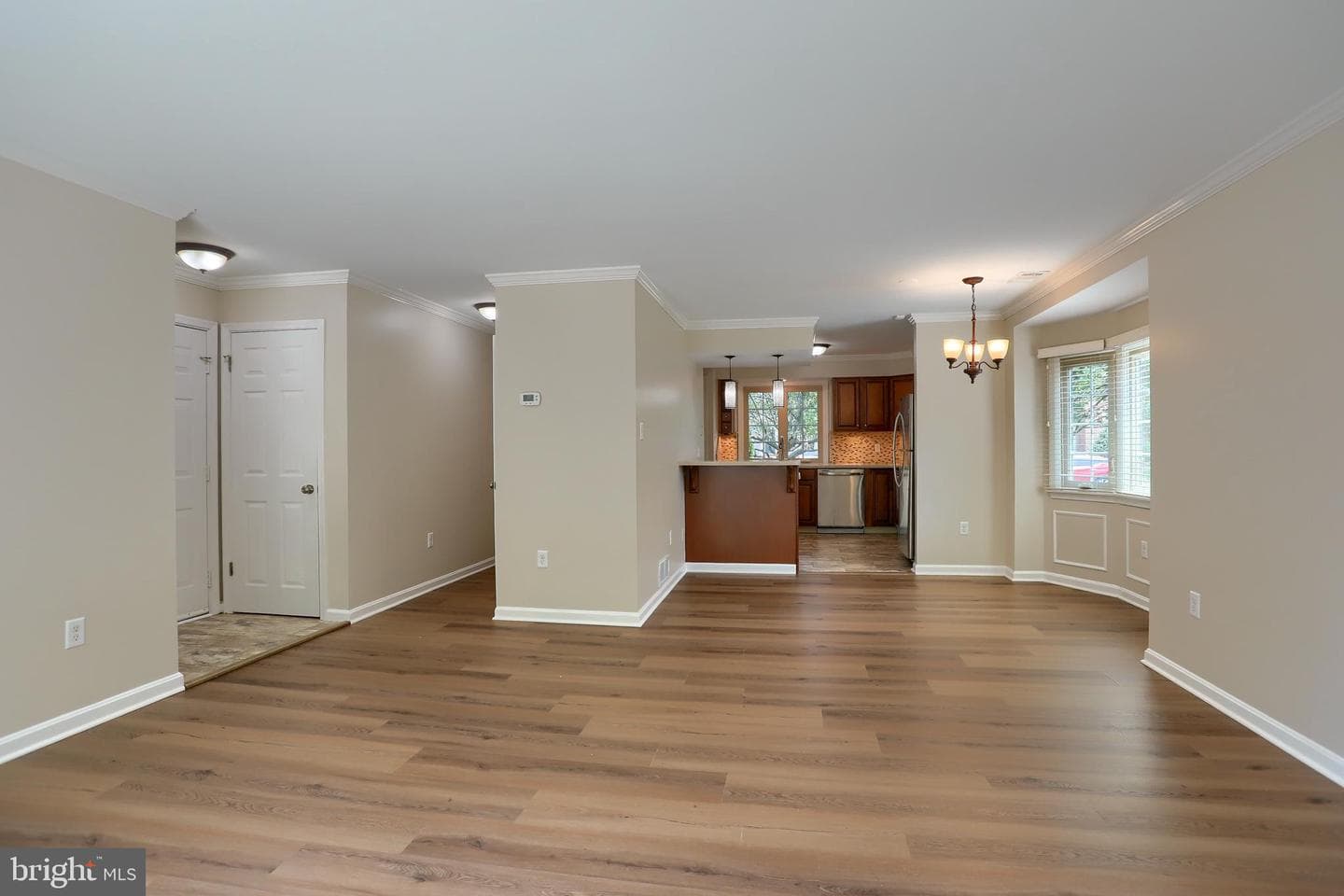 5602 Moreland Court photo 10
