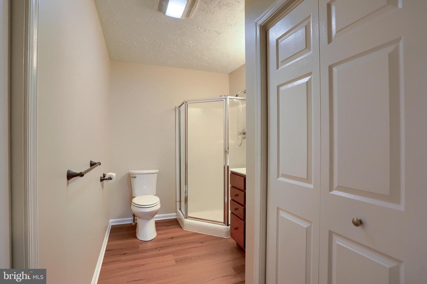 5602 Moreland Court photo 16