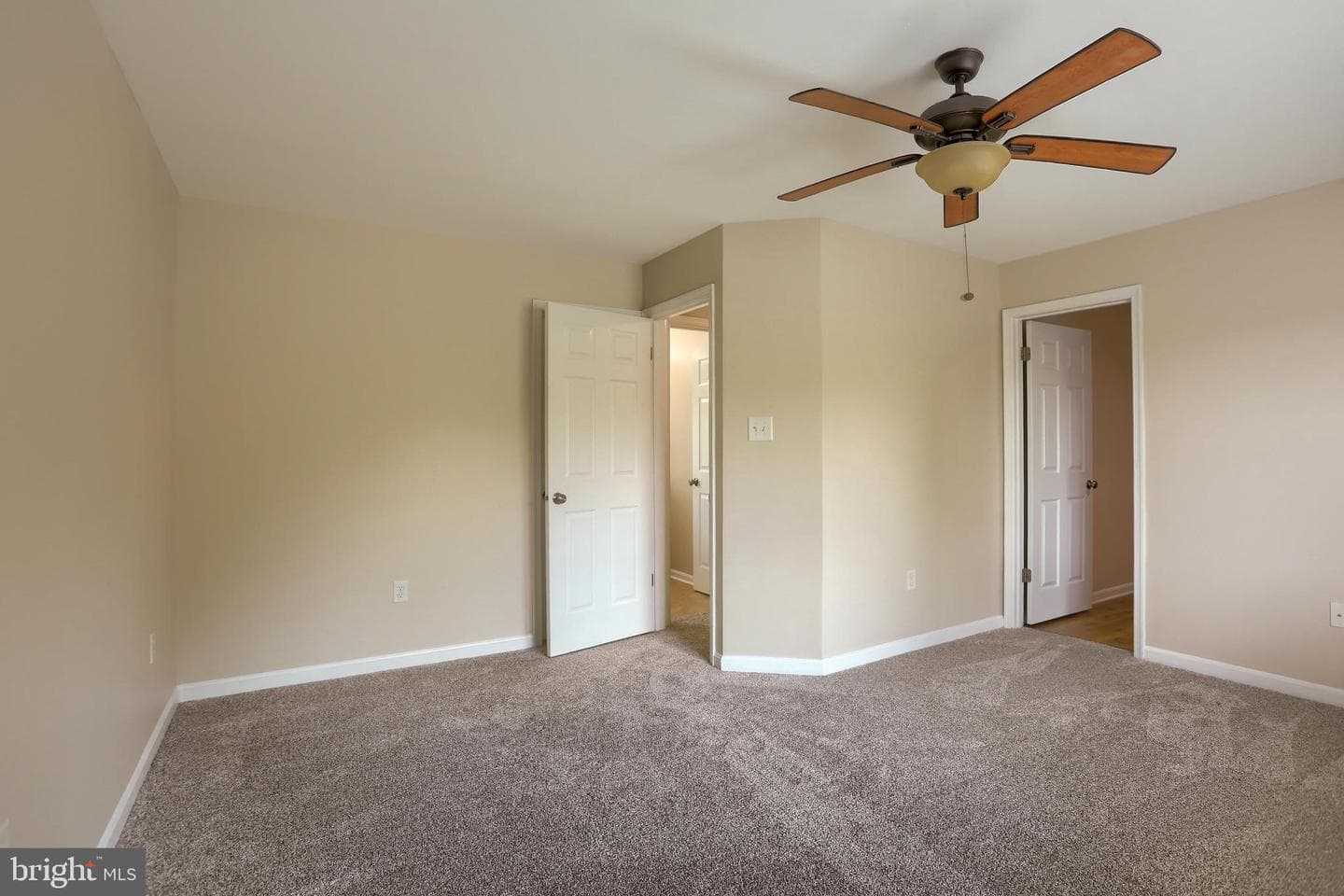 5602 Moreland Court photo 20