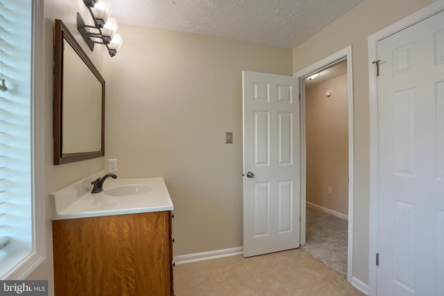 5602 Moreland Court photo 22