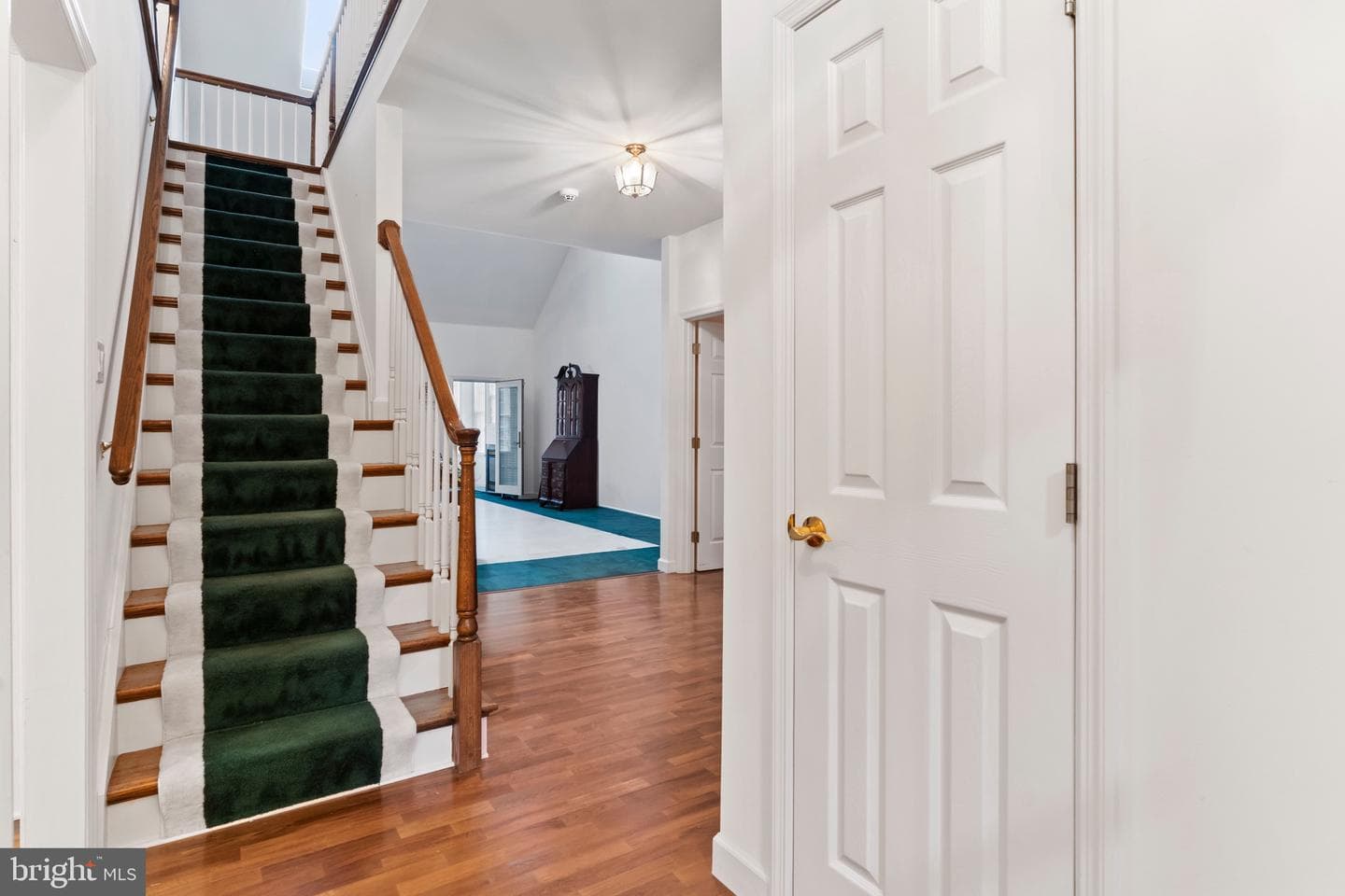 536 Bridgeview Drive photo 22