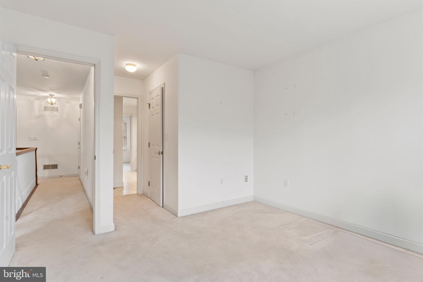 536 Bridgeview Drive photo 27