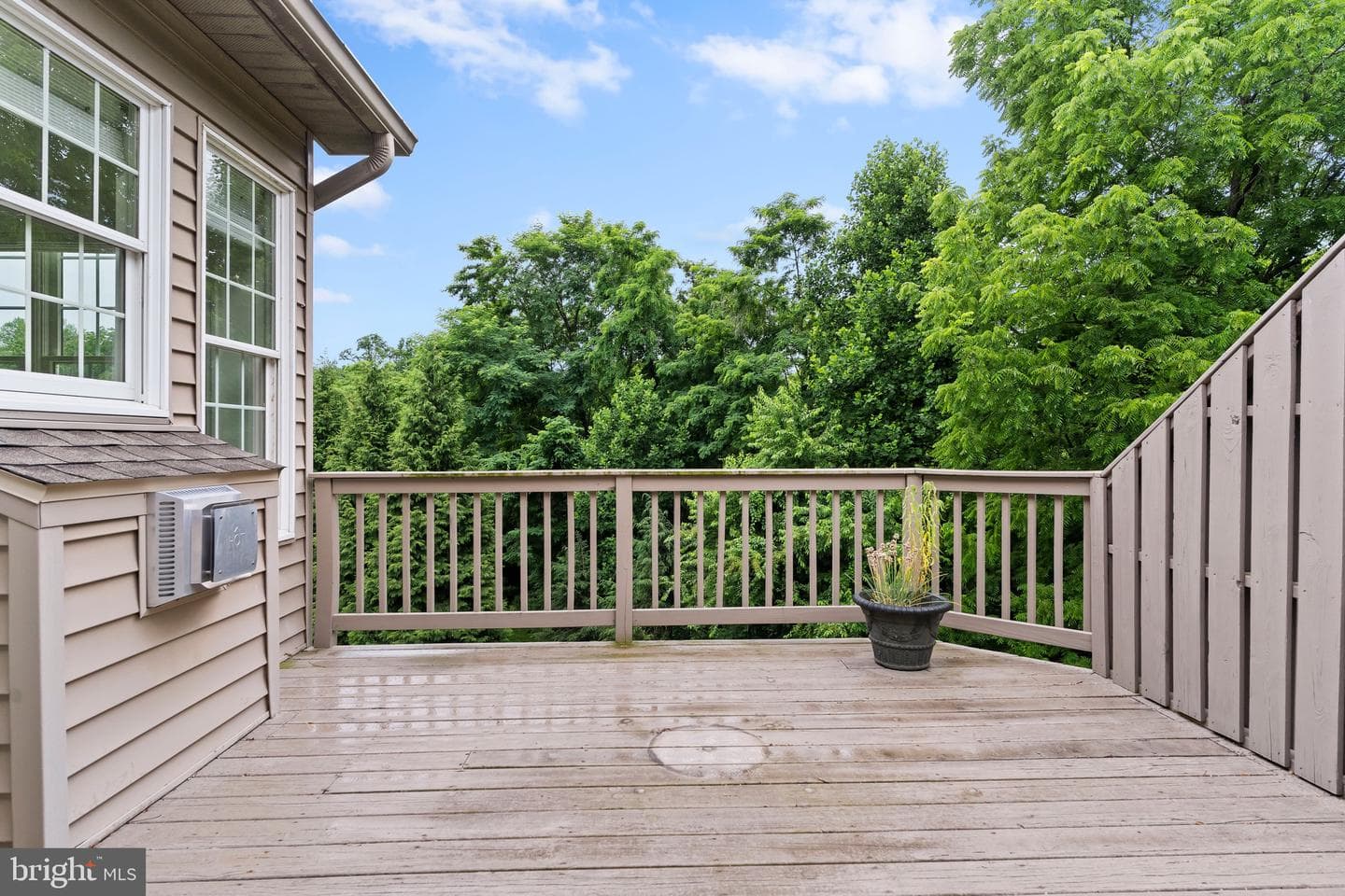 536 Bridgeview Drive photo 33