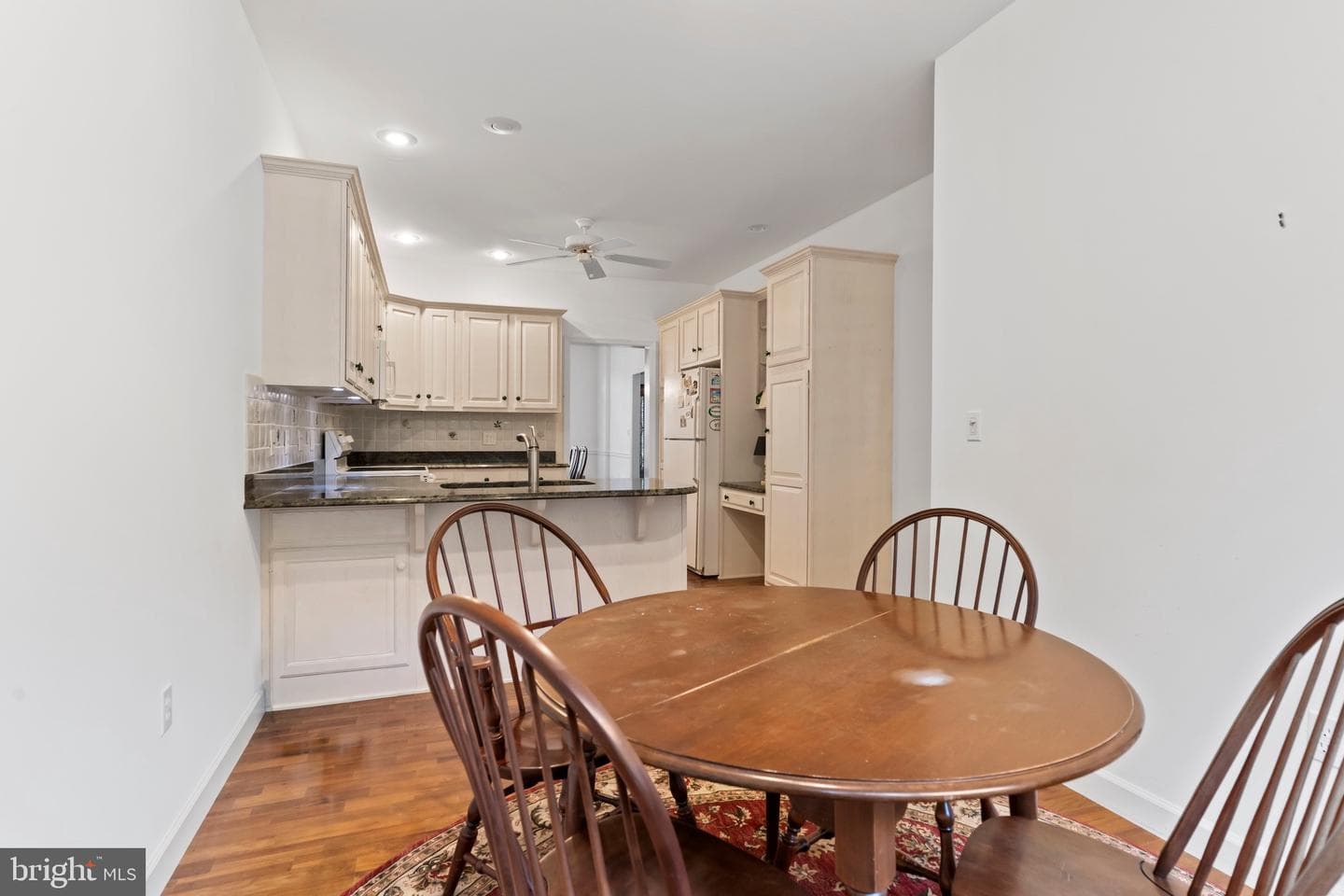 536 Bridgeview Drive photo 8