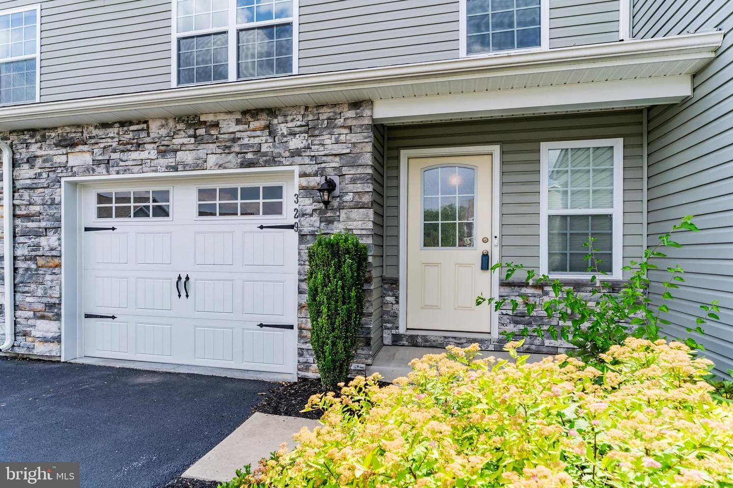 329 Briar Ridge Circle, Enola