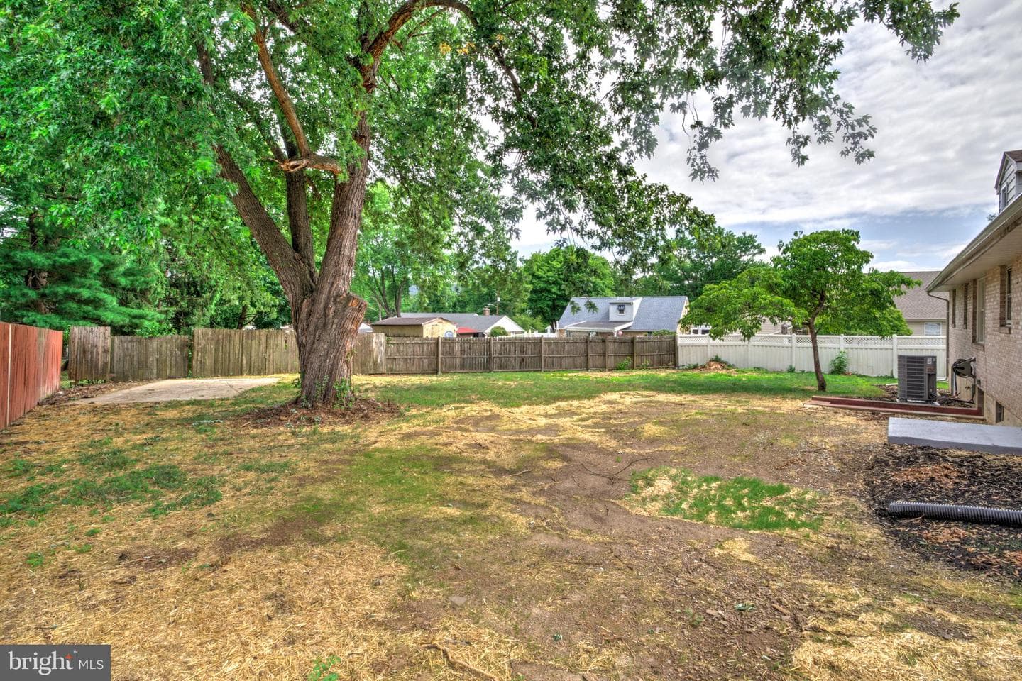 923 Susan Circle photo 44