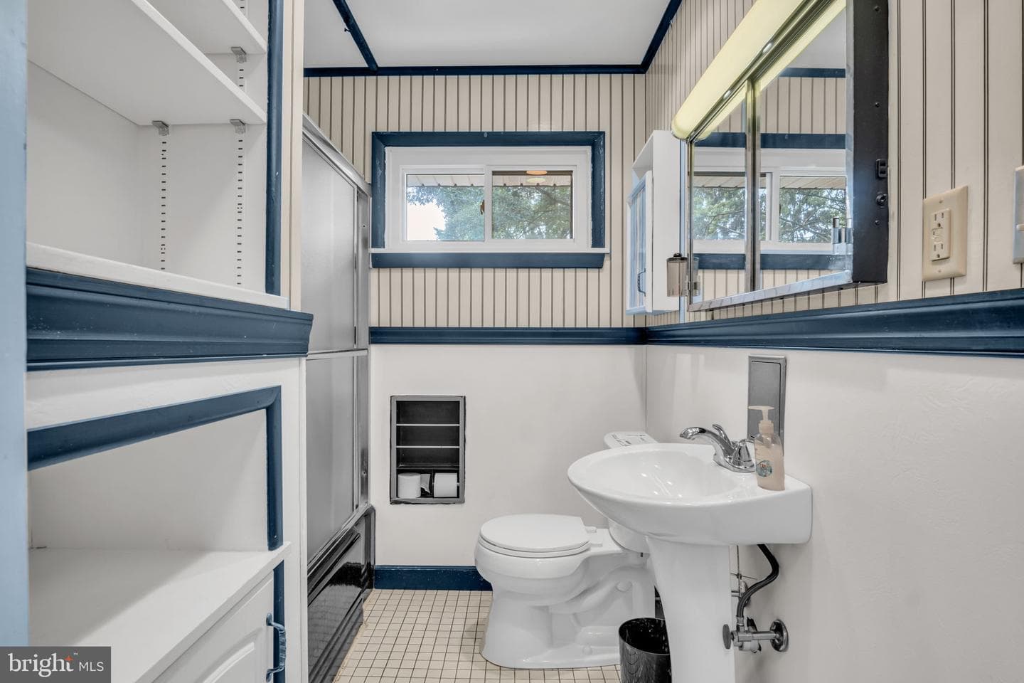 2201 Logan Street photo 17