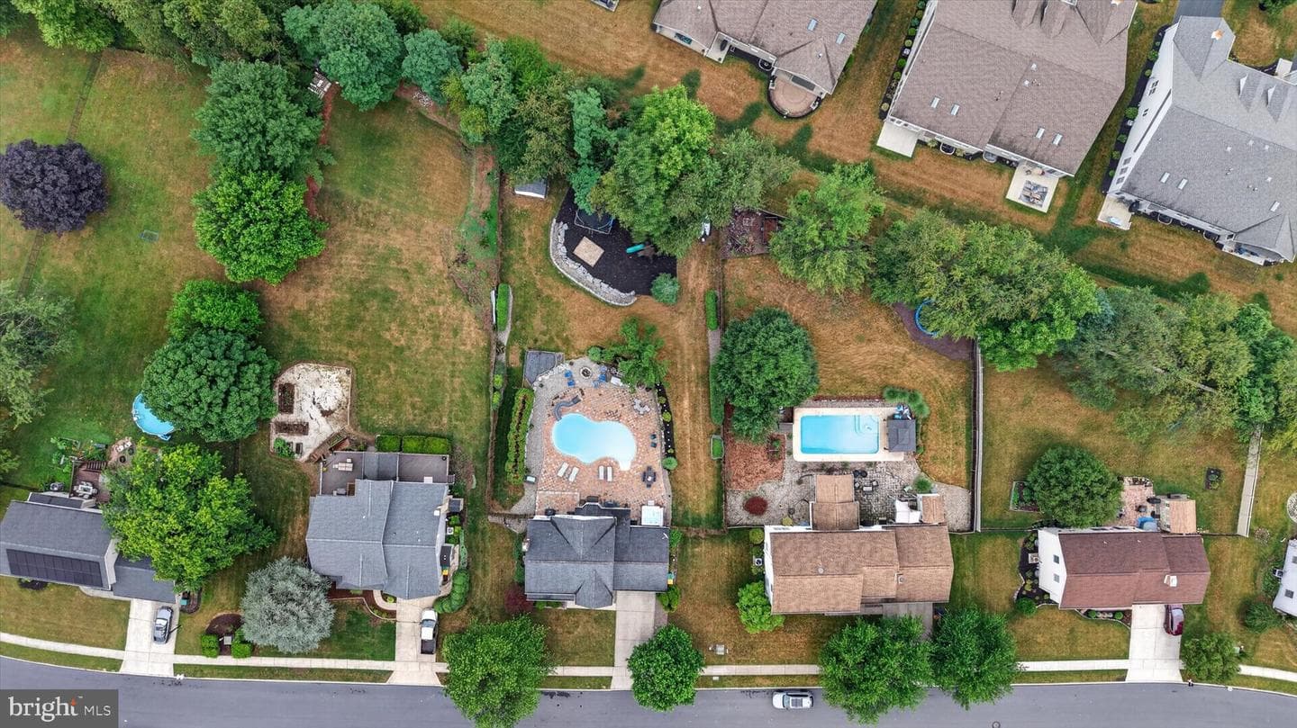 6128 Wallingford Way photo 54