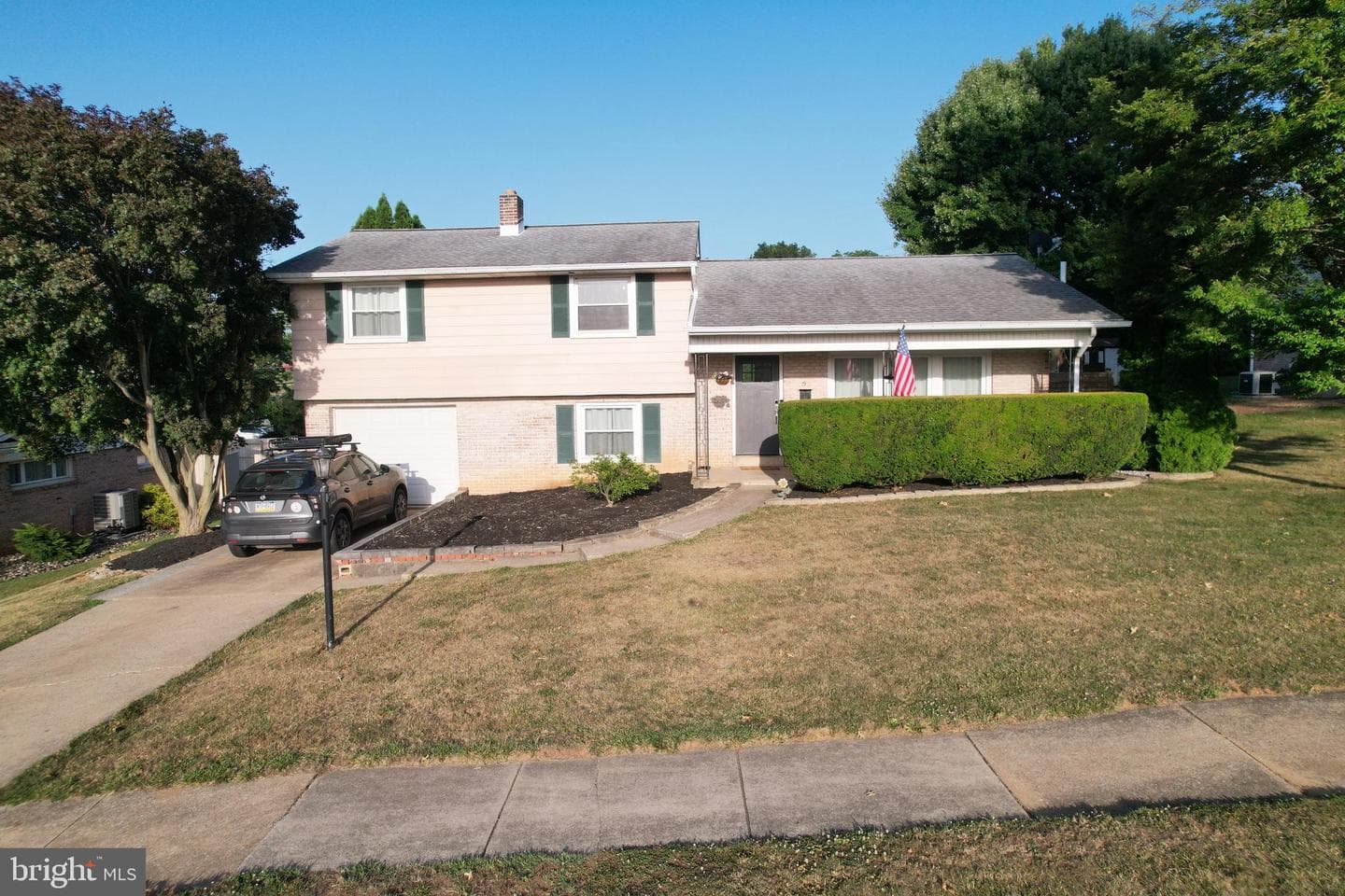 19 W Shore Drive, Camp Hill