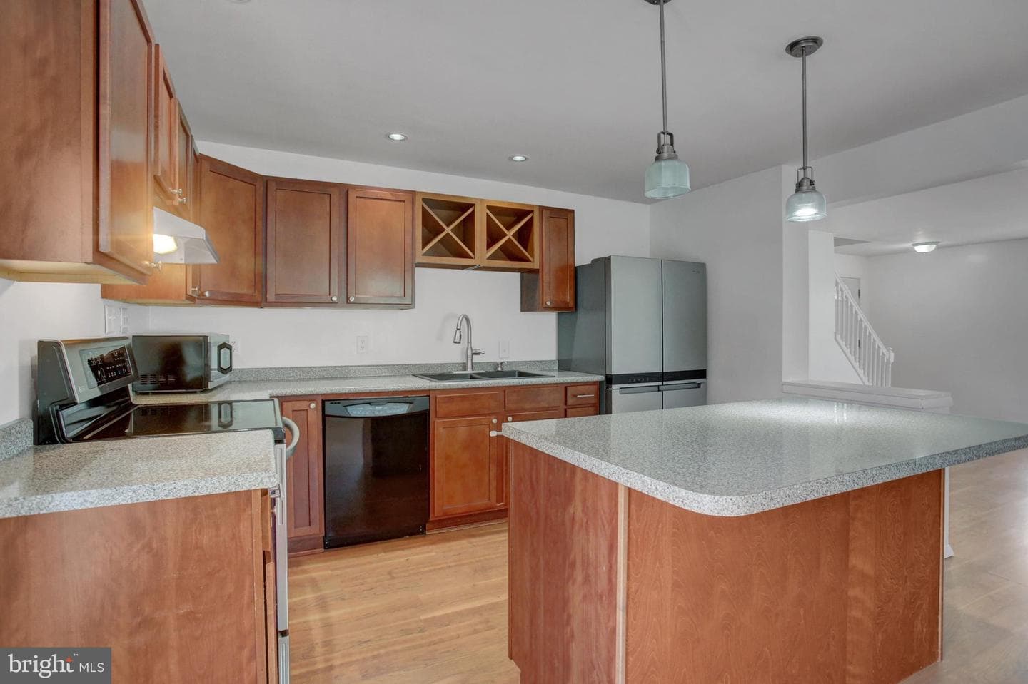 16 E Beale Avenue photo 13