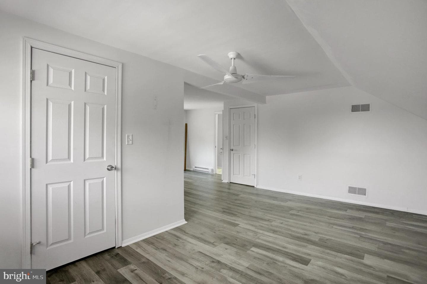 16 E Beale Avenue photo 22