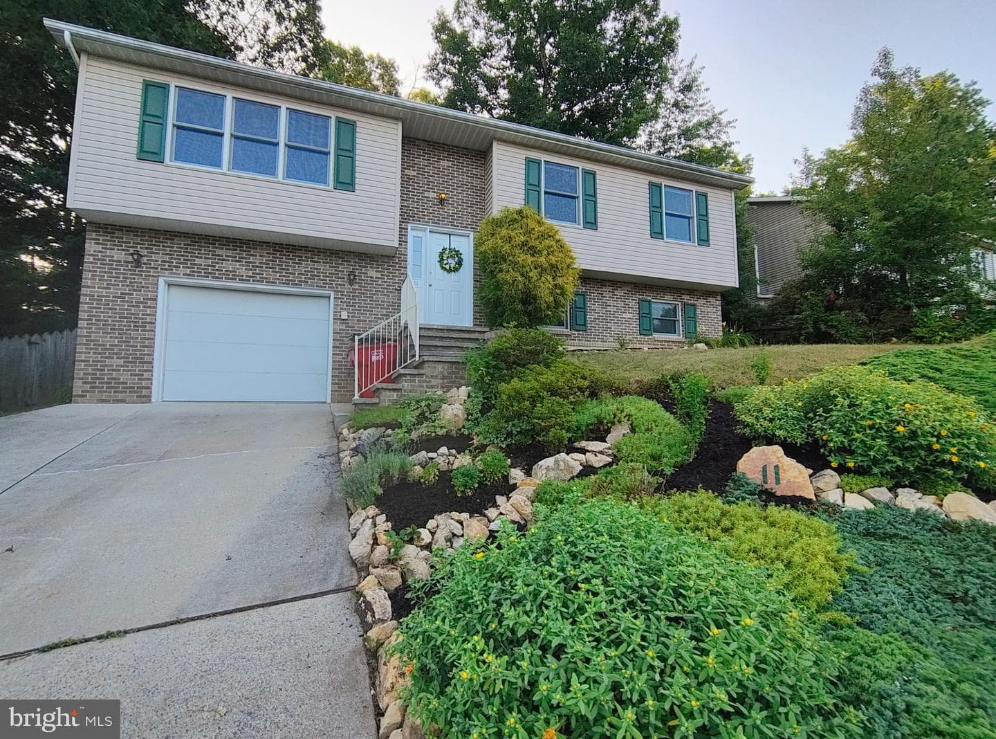 11 Independence Drive photo 1