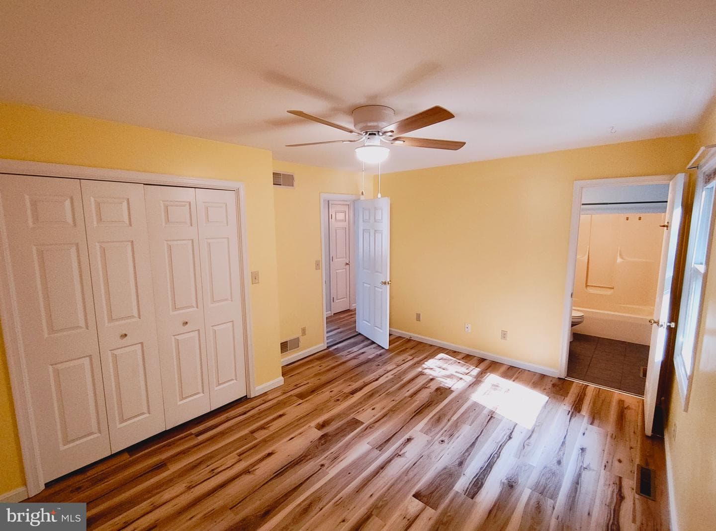 11 Independence Drive photo 5