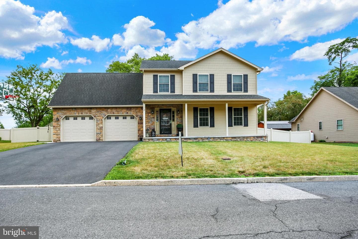 17 Pennsboro Drive, Enola