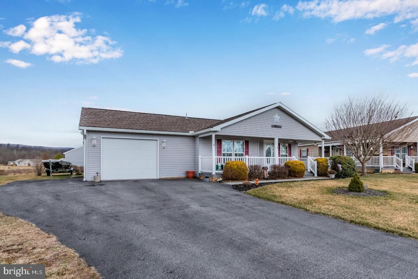30 Adele Ave photo 3