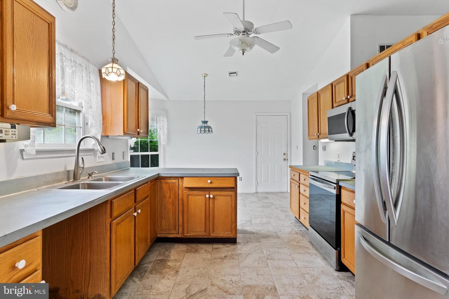 15 Thornhill Court photo 10