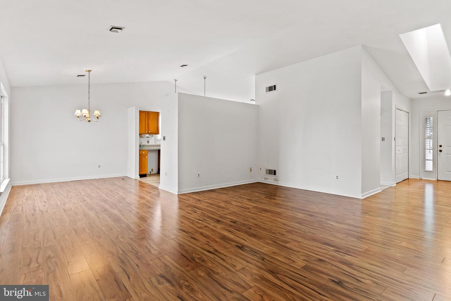 15 Thornhill Court photo 13