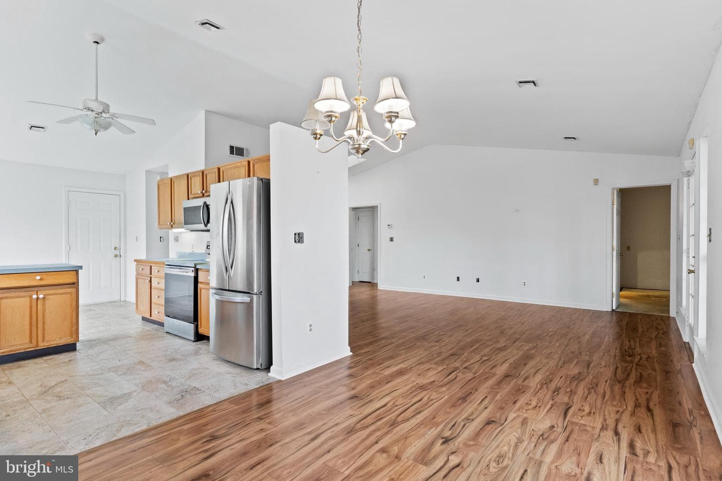 15 Thornhill Court photo 4