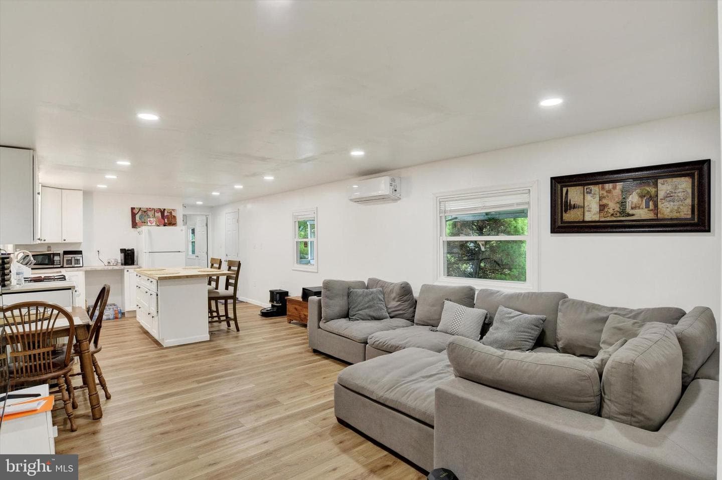 6 Buttonwood Lane photo 4