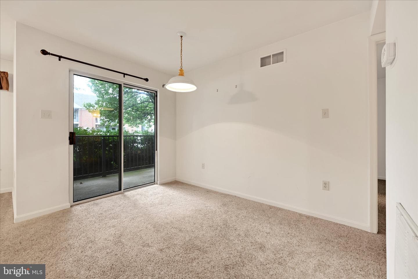 5401 Oxford Drive #11 photo 11