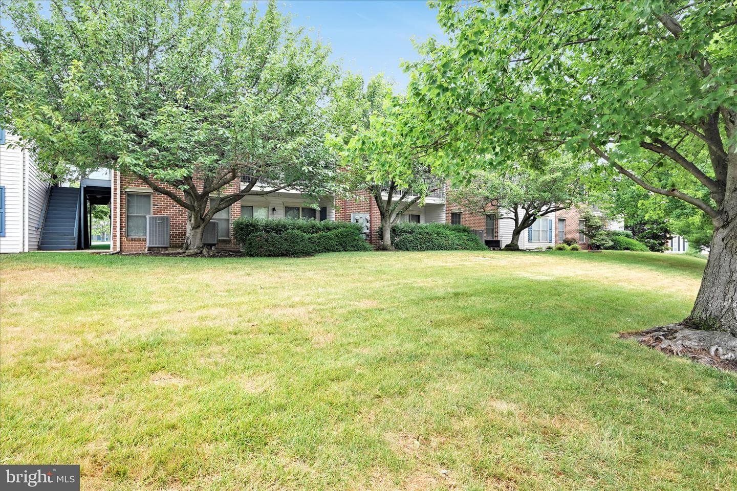 5401 Oxford Drive #11 photo 22