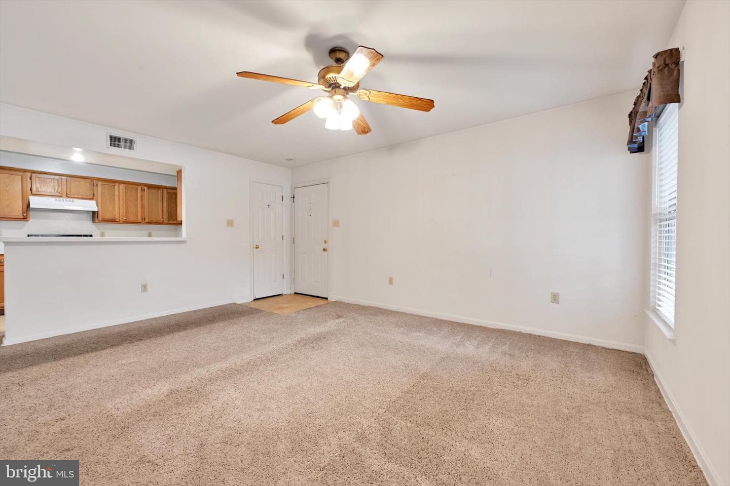 5401 Oxford Drive #11 photo 5