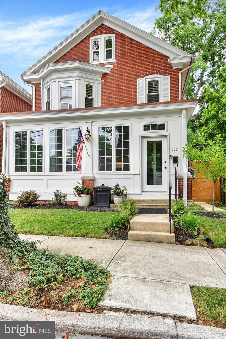 337 Graham Street photo 5